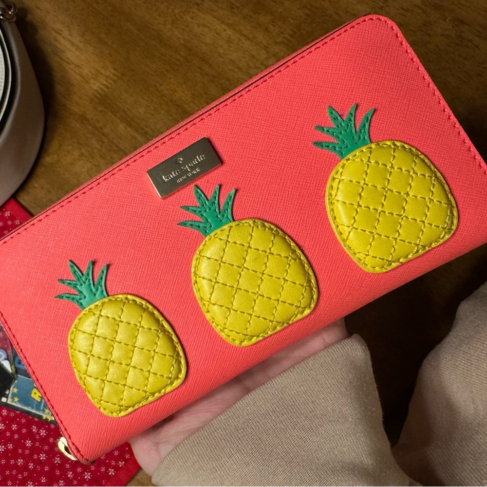 kate spade pineapple wallet